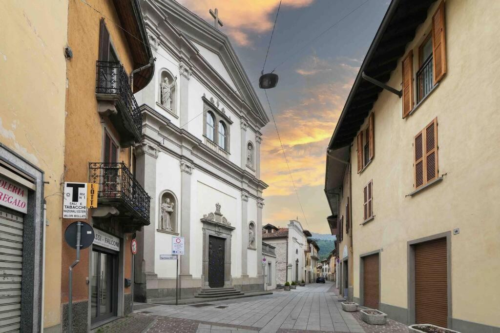 Borgo Di Terzo Bifocale In Centro Storico Check In 24H Fast Wi-Fi Bus 500M Borgo di Terzo Exterior foto